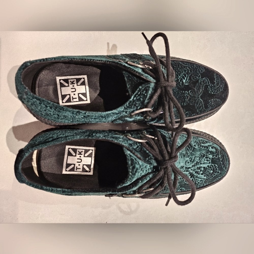 Tuk Emerald Green Velvet Viva Mondo Creeper Paisley… Gem